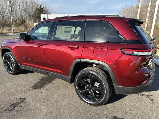 new 2025 Jeep Grand Cherokee car, priced at $51,904