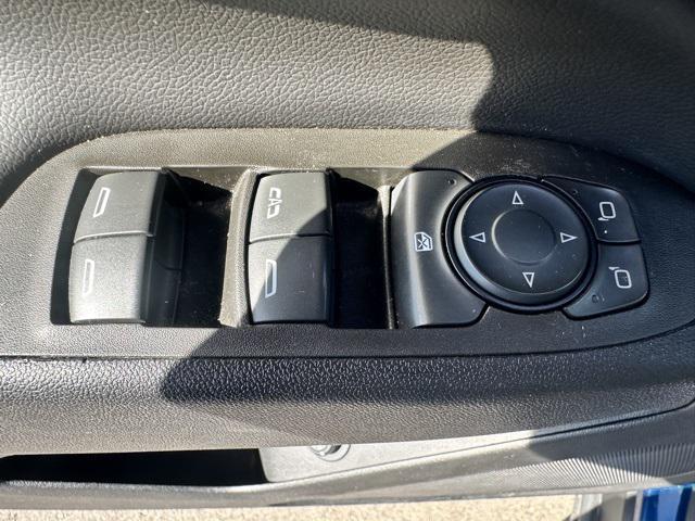 used 2023 Chevrolet Equinox car, priced at $20,000