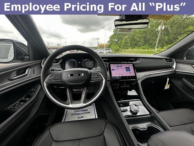 new 2025 Jeep Grand Cherokee L car, priced at $49,205