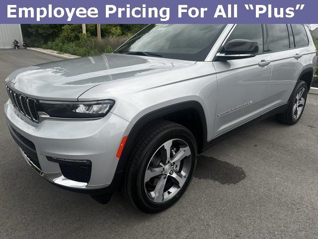 new 2025 Jeep Grand Cherokee L car, priced at $49,205