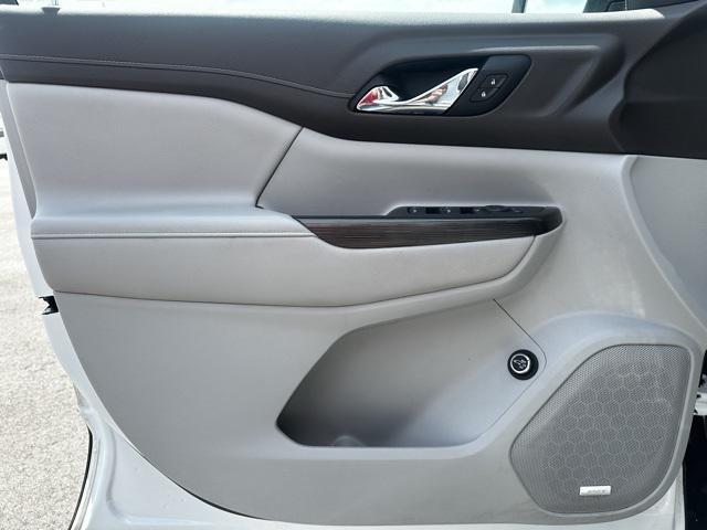 used 2021 GMC Acadia car, priced at $23,991
