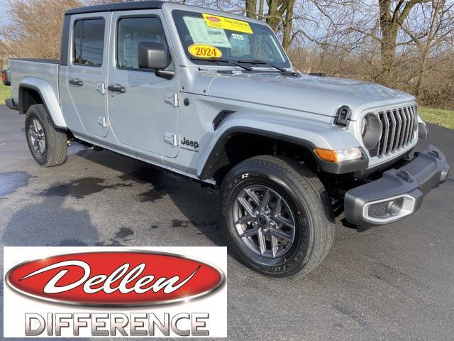 new 2024 Jeep Gladiator car, priced at $38,617