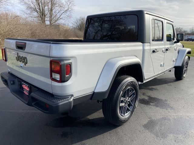 new 2024 Jeep Gladiator car, priced at $38,617