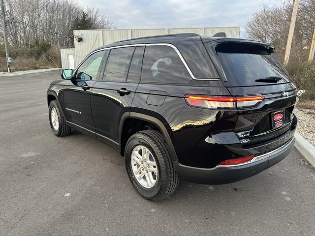 new 2025 Jeep Grand Cherokee car, priced at $41,022