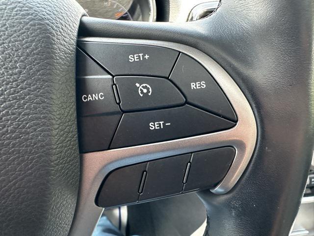used 2020 Jeep Grand Cherokee car, priced at $24,495