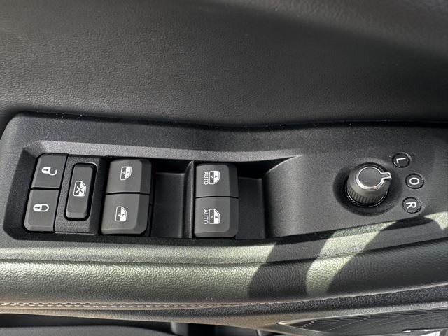 new 2025 Jeep Grand Cherokee L car, priced at $46,043