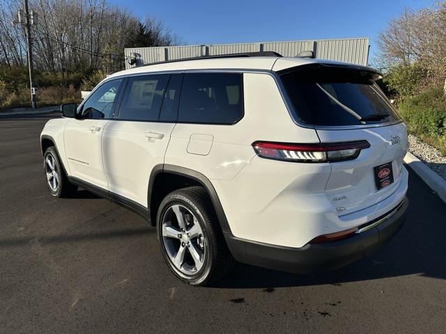 new 2025 Jeep Grand Cherokee L car, priced at $54,004