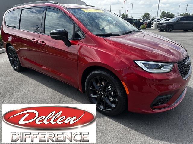 new 2025 Chrysler Pacifica car, priced at $50,114