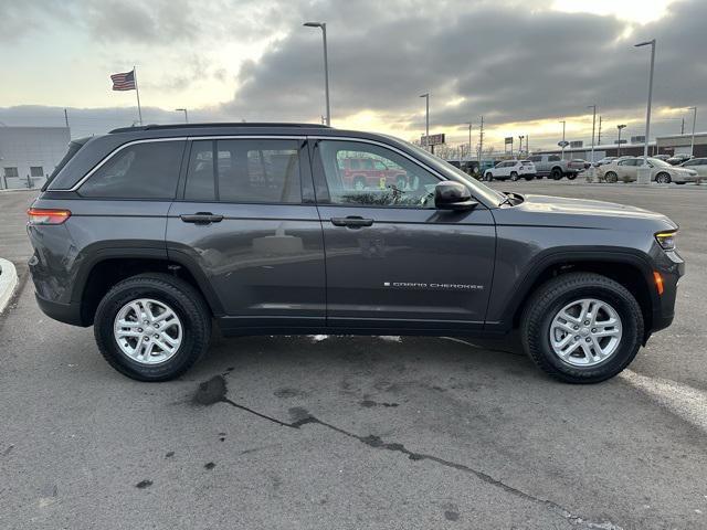 new 2025 Jeep Grand Cherokee car, priced at $41,022