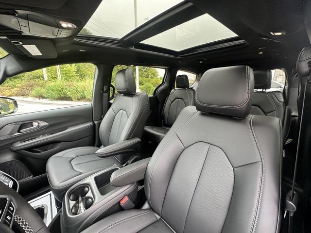 new 2026 Chrysler Pacifica car, priced at $44,913