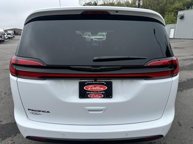 new 2026 Chrysler Pacifica car, priced at $44,913
