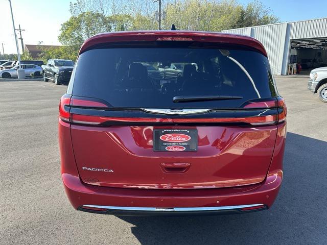 new 2025 Chrysler Pacifica car, priced at $43,196