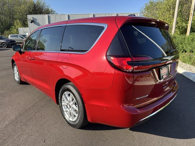 new 2025 Chrysler Pacifica car, priced at $43,196