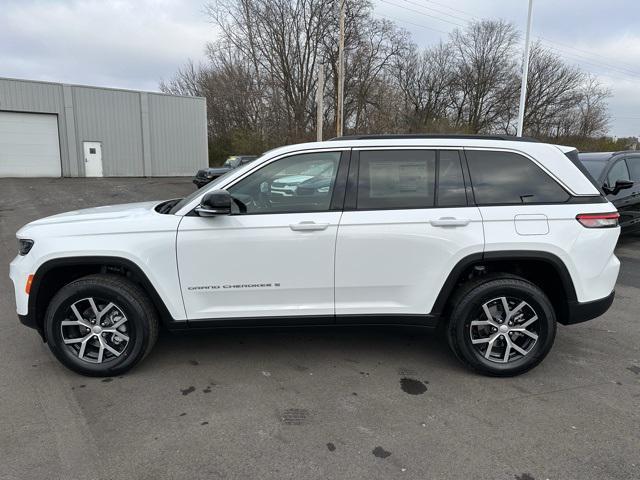 new 2025 Jeep Grand Cherokee car, priced at $47,880