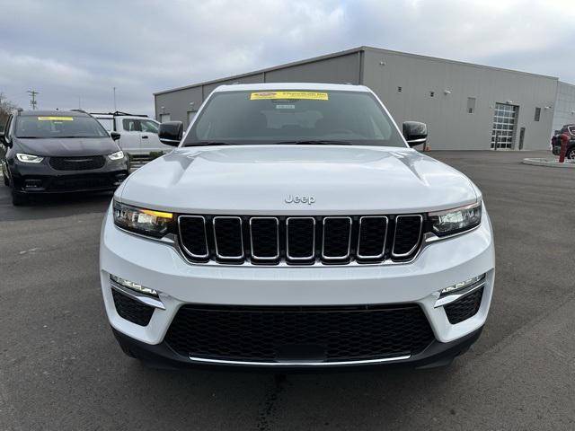 new 2025 Jeep Grand Cherokee car, priced at $47,880