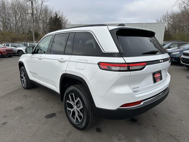 new 2025 Jeep Grand Cherokee car, priced at $47,880