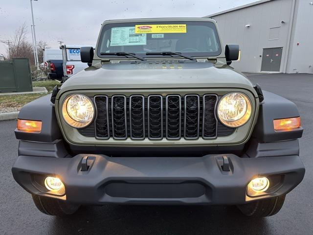 new 2025 Jeep Wrangler car, priced at $33,302