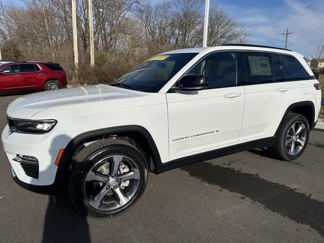 new 2025 Jeep Grand Cherokee car, priced at $51,278