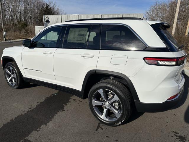 new 2025 Jeep Grand Cherokee car, priced at $51,278