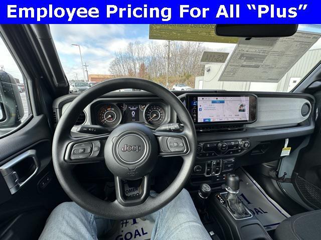 new 2025 Jeep Wrangler car, priced at $40,258