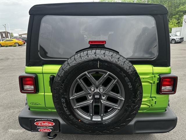 new 2025 Jeep Wrangler car, priced at $45,359