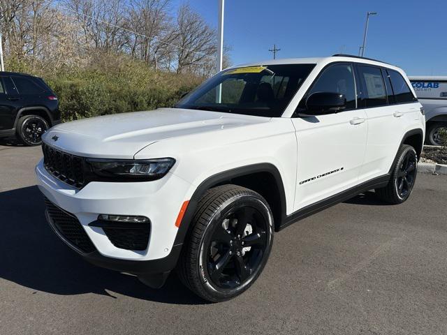 new 2025 Jeep Grand Cherokee car, priced at $51,368