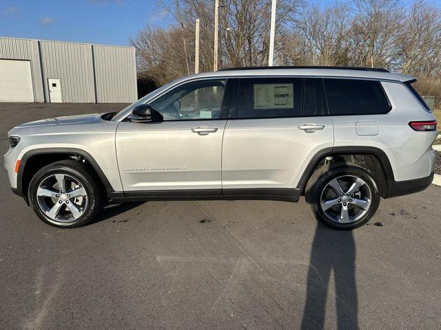 new 2025 Jeep Grand Cherokee L car, priced at $51,054