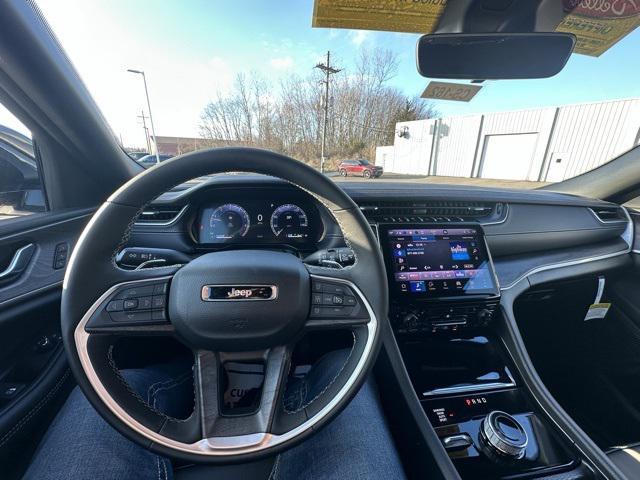 new 2025 Jeep Grand Cherokee L car, priced at $51,054