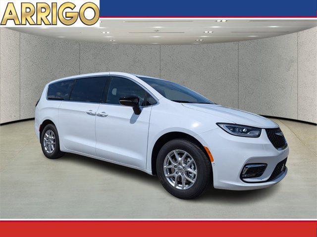 new 2025 Chrysler Pacifica car, priced at $39,700