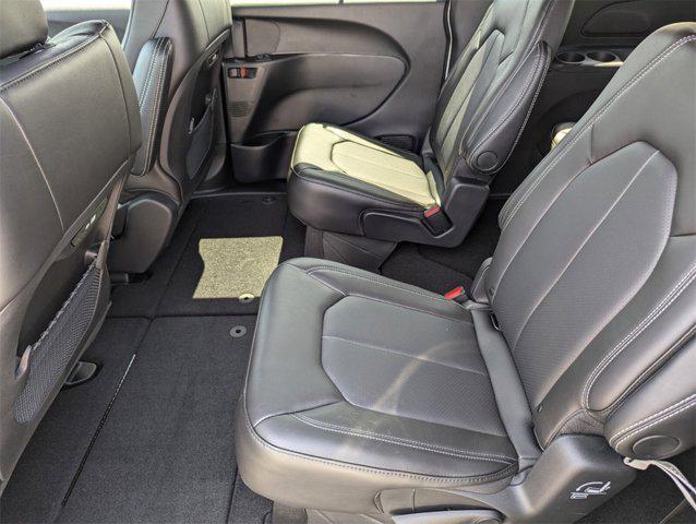 new 2025 Chrysler Pacifica car, priced at $39,700