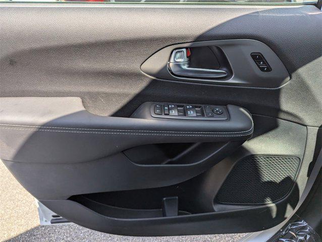 new 2025 Chrysler Pacifica car, priced at $39,700