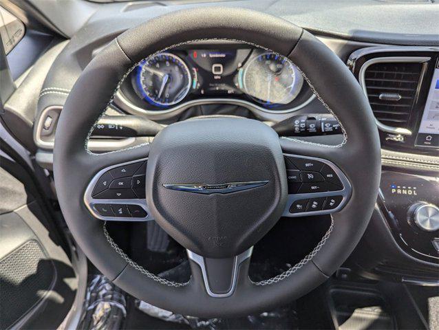 new 2025 Chrysler Pacifica car, priced at $39,700