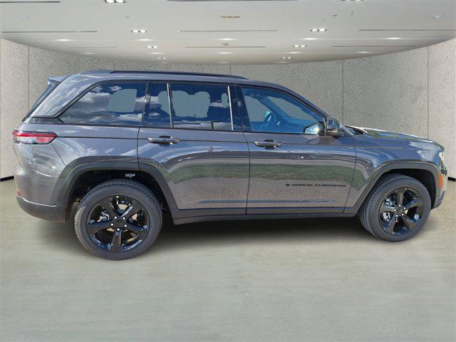 new 2024 Jeep Grand Cherokee car, priced at $38,651