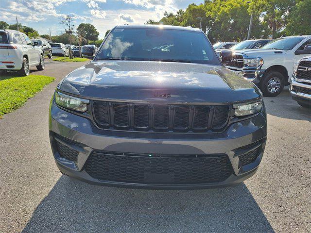 new 2024 Jeep Grand Cherokee car, priced at $38,651