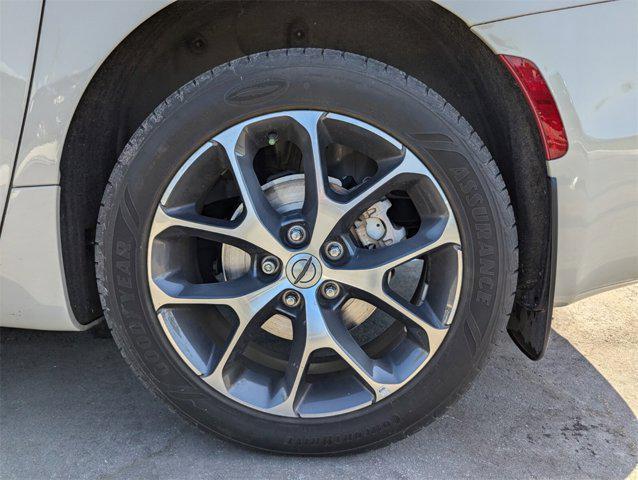 used 2021 Chrysler Pacifica car, priced at $28,542