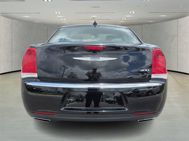 used 2021 Chrysler 300 car, priced at $23,401