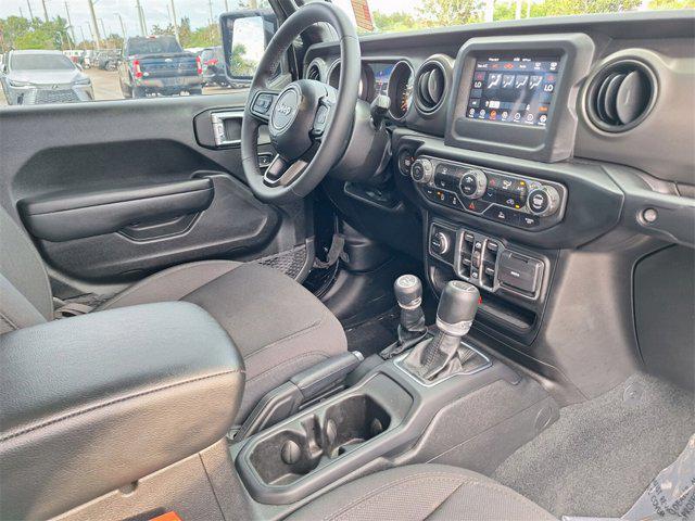 used 2023 Jeep Gladiator car, priced at $38,991