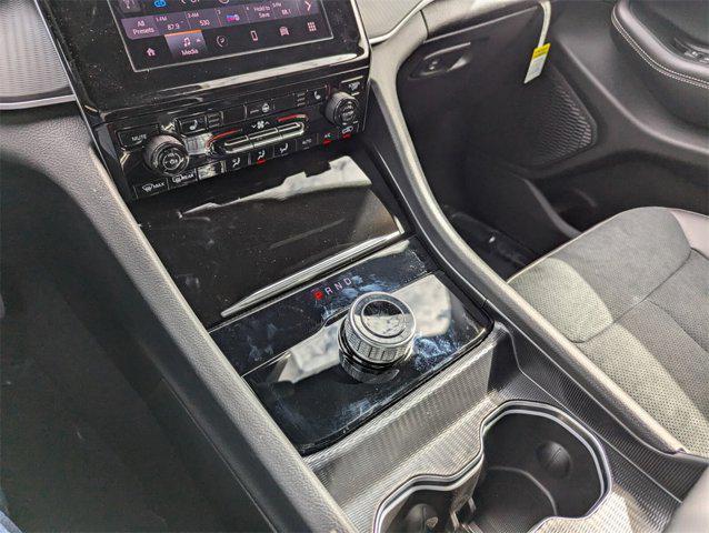 new 2025 Jeep Grand Cherokee L car, priced at $40,177