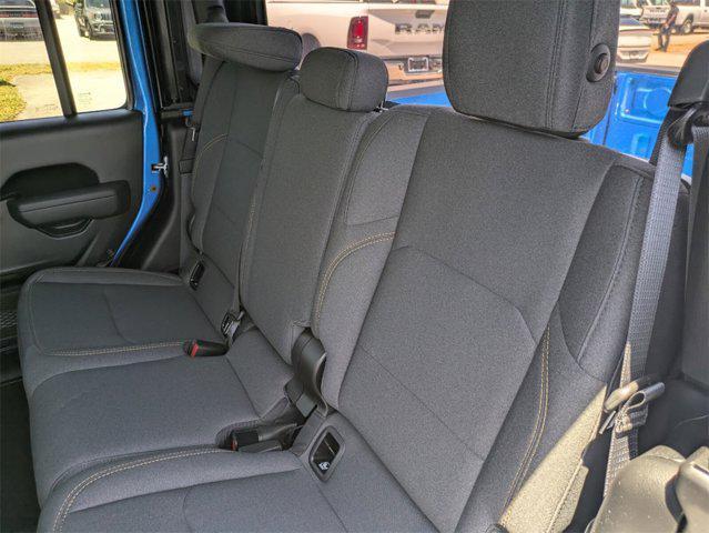 new 2025 Jeep Gladiator car, priced at $41,483