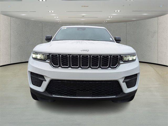 new 2025 Jeep Grand Cherokee car, priced at $31,580