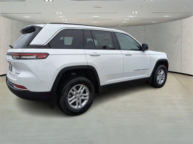 new 2025 Jeep Grand Cherokee car, priced at $31,580