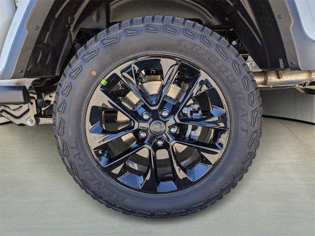 new 2025 Jeep Gladiator car, priced at $39,058