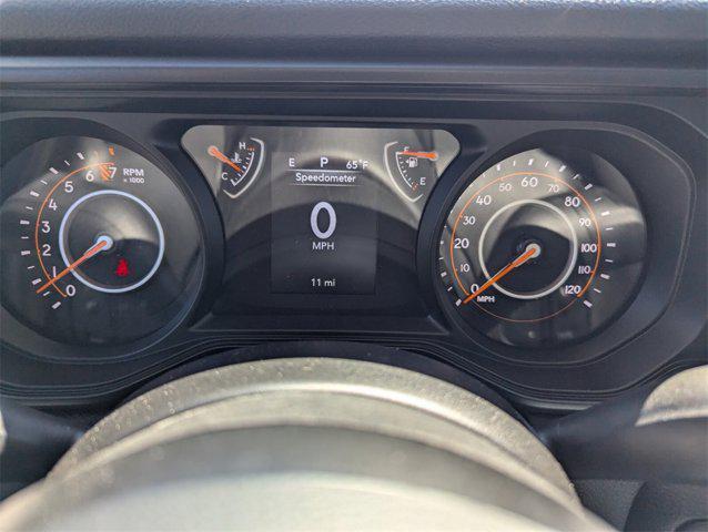 new 2025 Jeep Gladiator car, priced at $39,058