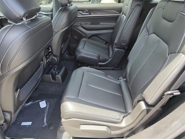 new 2025 Jeep Grand Cherokee L car, priced at $38,746