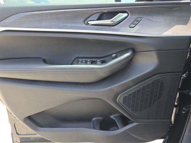 new 2025 Jeep Grand Cherokee L car, priced at $38,746