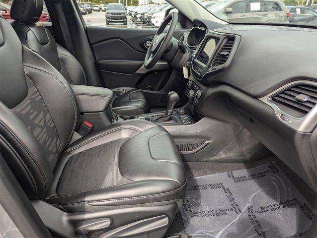 used 2022 Jeep Cherokee car, priced at $22,971