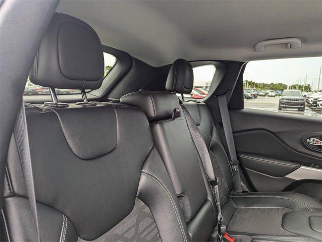 used 2022 Jeep Cherokee car, priced at $22,971