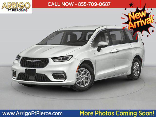 used 2023 Chrysler Pacifica car, priced at $25,851