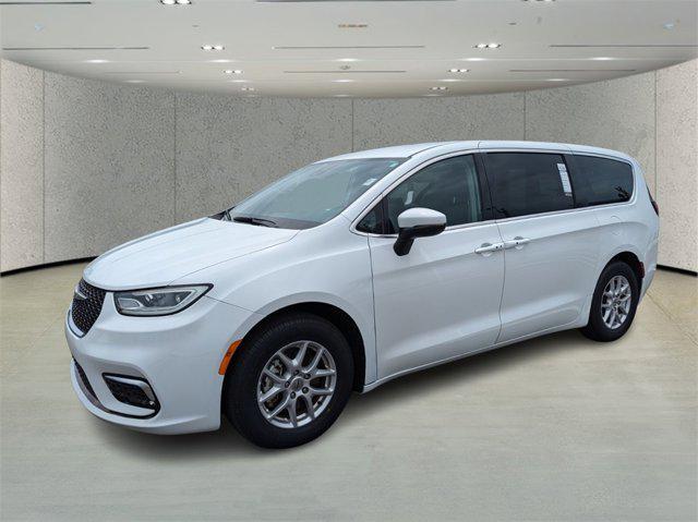 used 2023 Chrysler Pacifica car, priced at $24,991