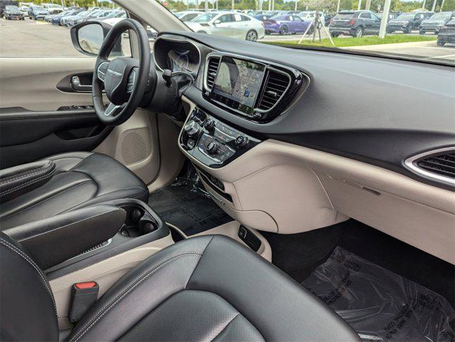 used 2023 Chrysler Pacifica car, priced at $24,991
